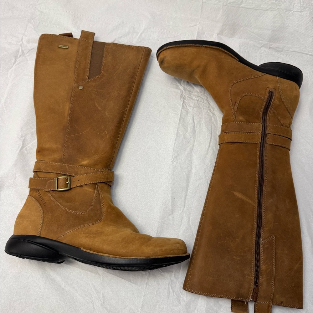 Women's Merrell Waterproof Boots Size 9.5
